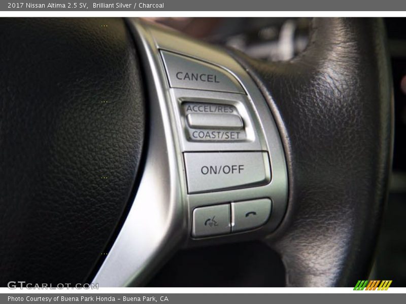 Brilliant Silver / Charcoal 2017 Nissan Altima 2.5 SV