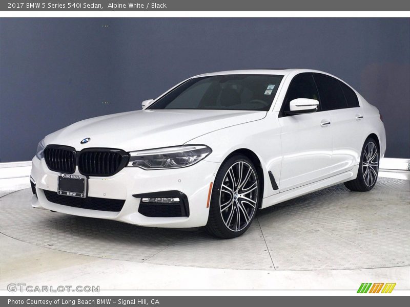 Alpine White / Black 2017 BMW 5 Series 540i Sedan