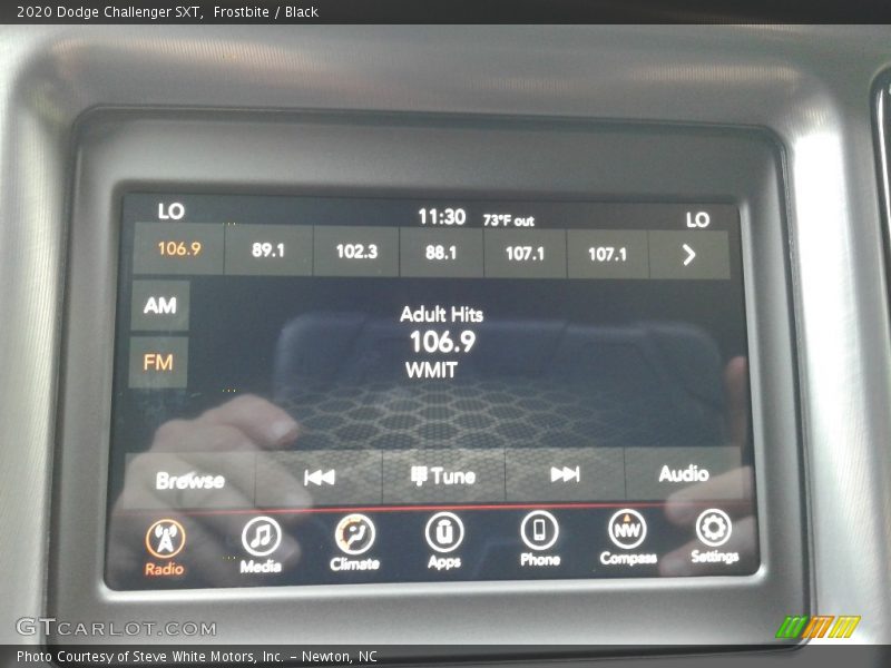 Frostbite / Black 2020 Dodge Challenger SXT