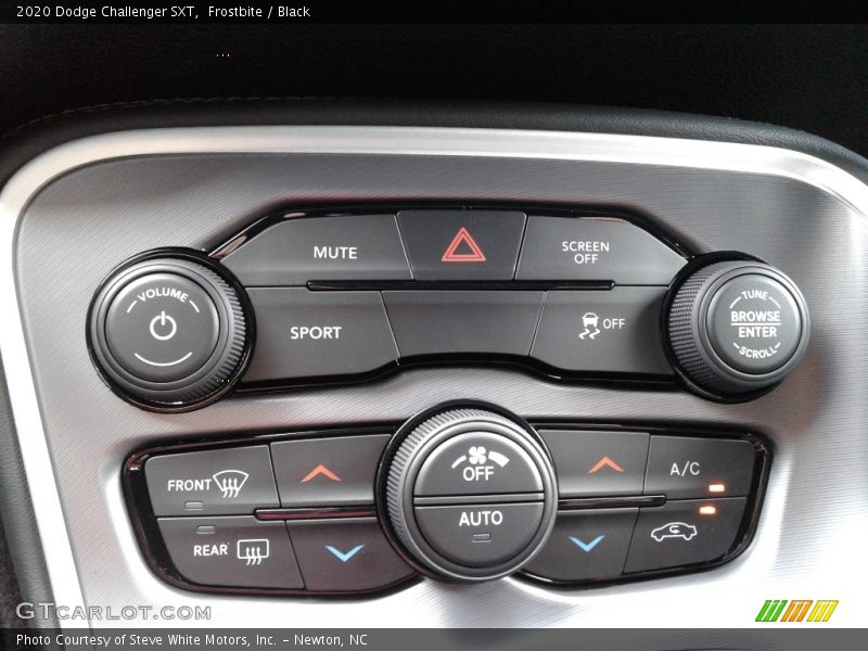 Frostbite / Black 2020 Dodge Challenger SXT