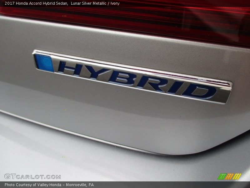 Lunar Silver Metallic / Ivory 2017 Honda Accord Hybrid Sedan
