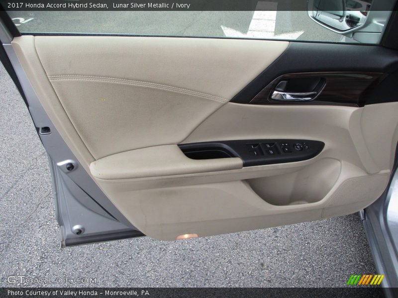 Lunar Silver Metallic / Ivory 2017 Honda Accord Hybrid Sedan