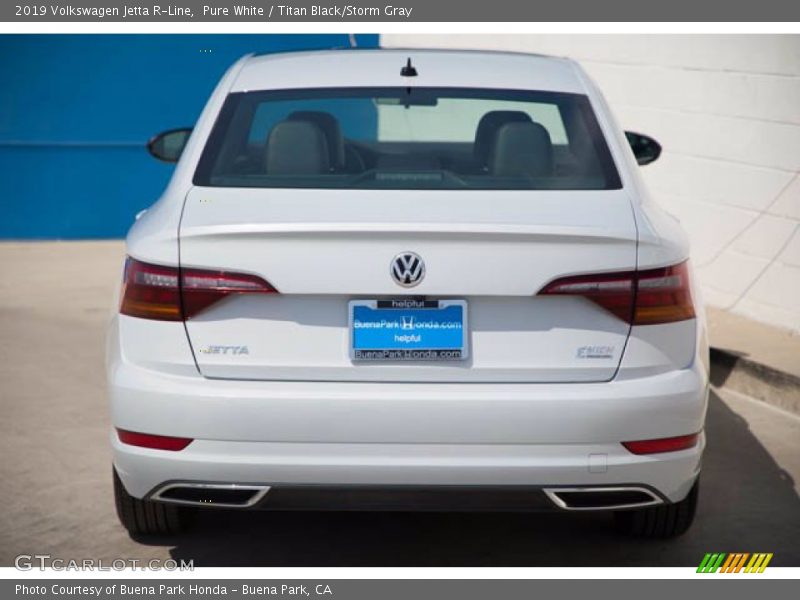 Pure White / Titan Black/Storm Gray 2019 Volkswagen Jetta R-Line