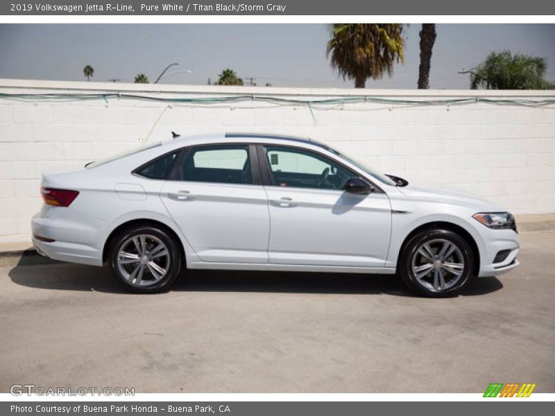 Pure White / Titan Black/Storm Gray 2019 Volkswagen Jetta R-Line