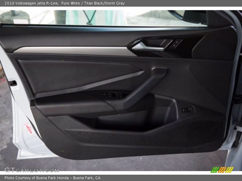 Pure White / Titan Black/Storm Gray 2019 Volkswagen Jetta R-Line