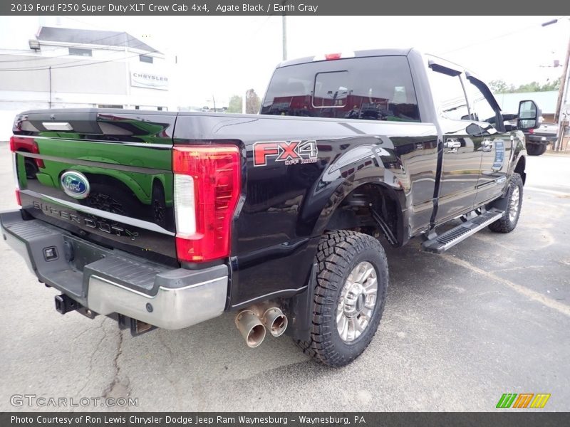 Agate Black / Earth Gray 2019 Ford F250 Super Duty XLT Crew Cab 4x4