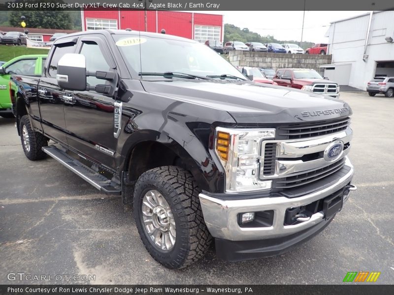 Agate Black / Earth Gray 2019 Ford F250 Super Duty XLT Crew Cab 4x4