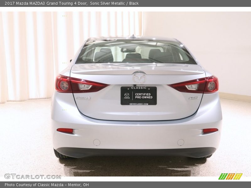 Sonic Silver Metallic / Black 2017 Mazda MAZDA3 Grand Touring 4 Door