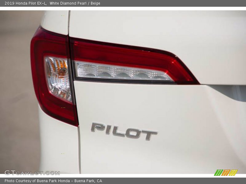 White Diamond Pearl / Beige 2019 Honda Pilot EX-L