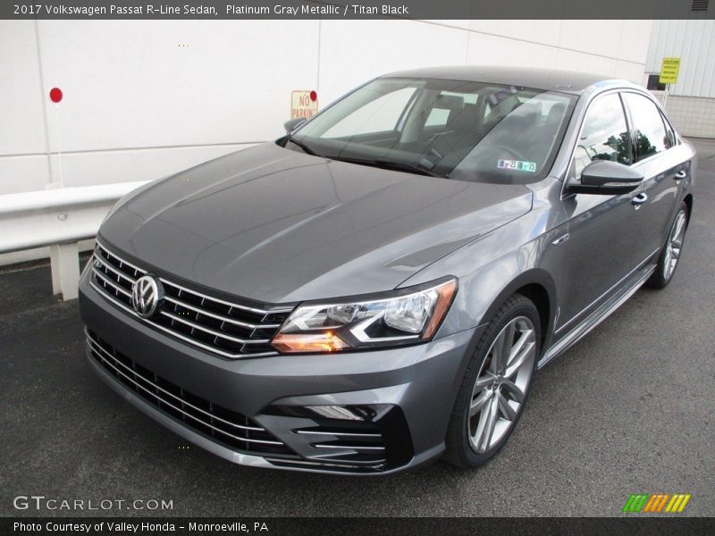 Platinum Gray Metallic / Titan Black 2017 Volkswagen Passat R-Line Sedan