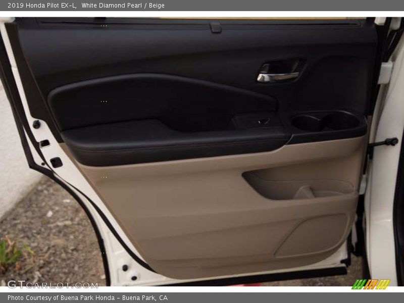 White Diamond Pearl / Beige 2019 Honda Pilot EX-L