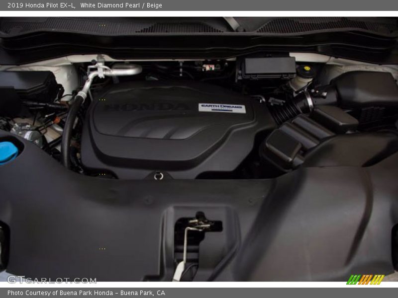 White Diamond Pearl / Beige 2019 Honda Pilot EX-L