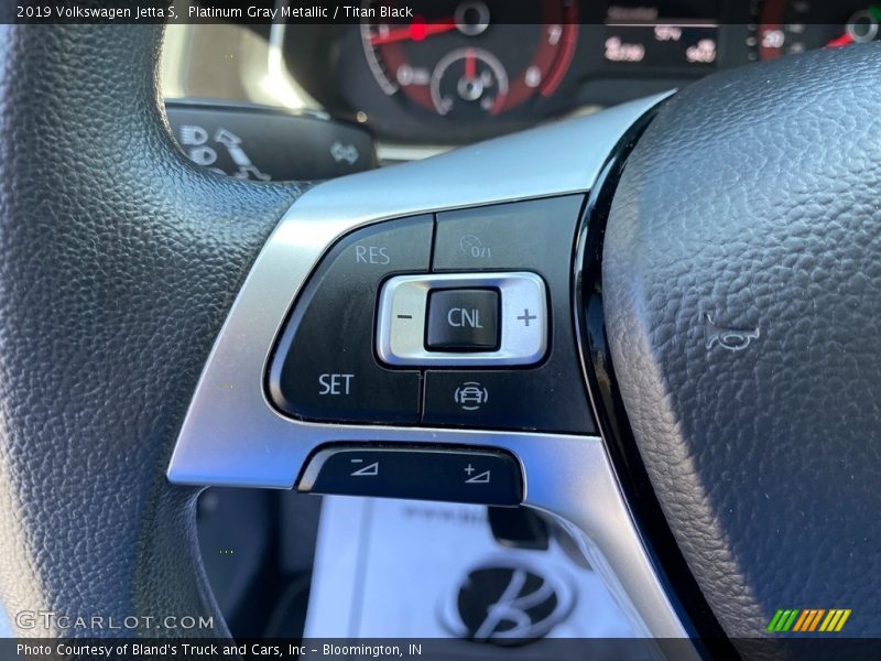 Platinum Gray Metallic / Titan Black 2019 Volkswagen Jetta S