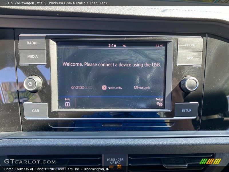 Platinum Gray Metallic / Titan Black 2019 Volkswagen Jetta S