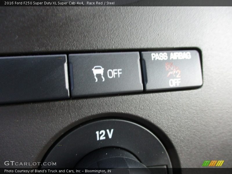 Race Red / Steel 2016 Ford F250 Super Duty XL Super Cab 4x4