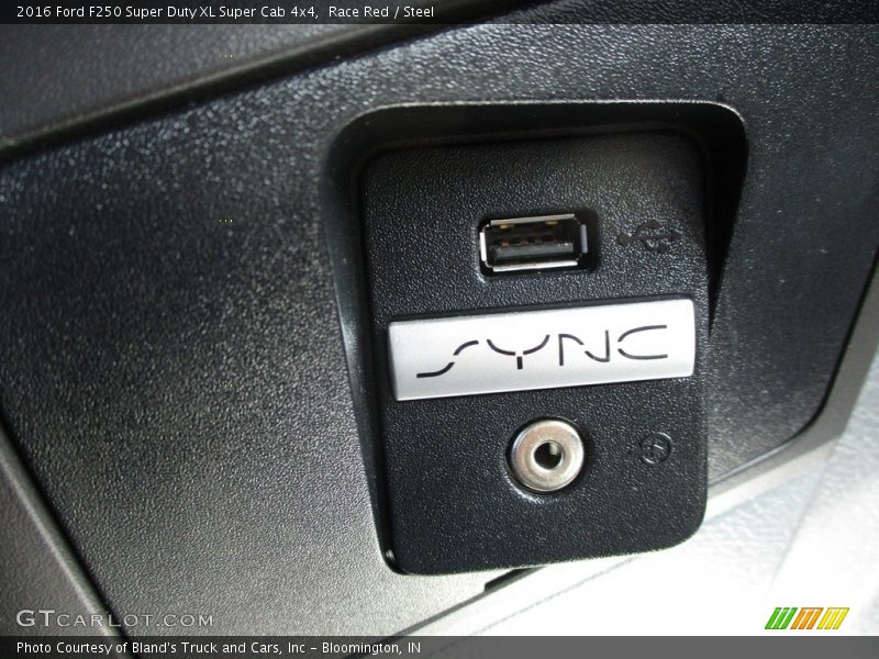 Race Red / Steel 2016 Ford F250 Super Duty XL Super Cab 4x4