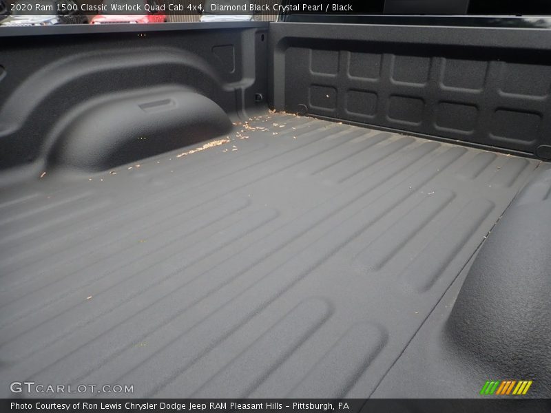 Diamond Black Crystal Pearl / Black 2020 Ram 1500 Classic Warlock Quad Cab 4x4