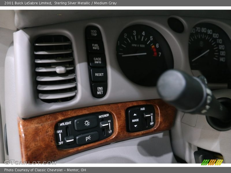 Sterling Silver Metallic / Medium Gray 2001 Buick LeSabre Limited