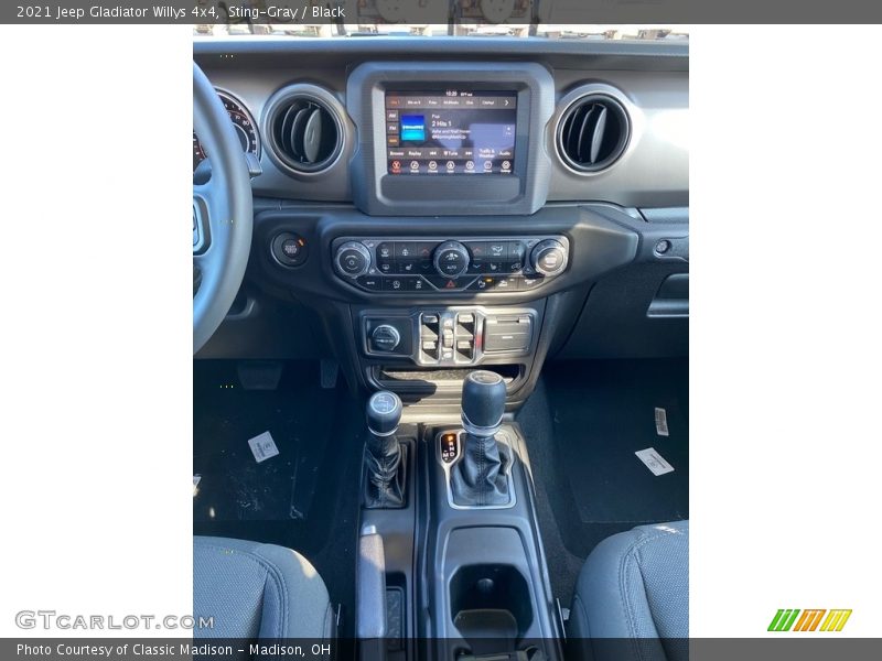 Sting-Gray / Black 2021 Jeep Gladiator Willys 4x4