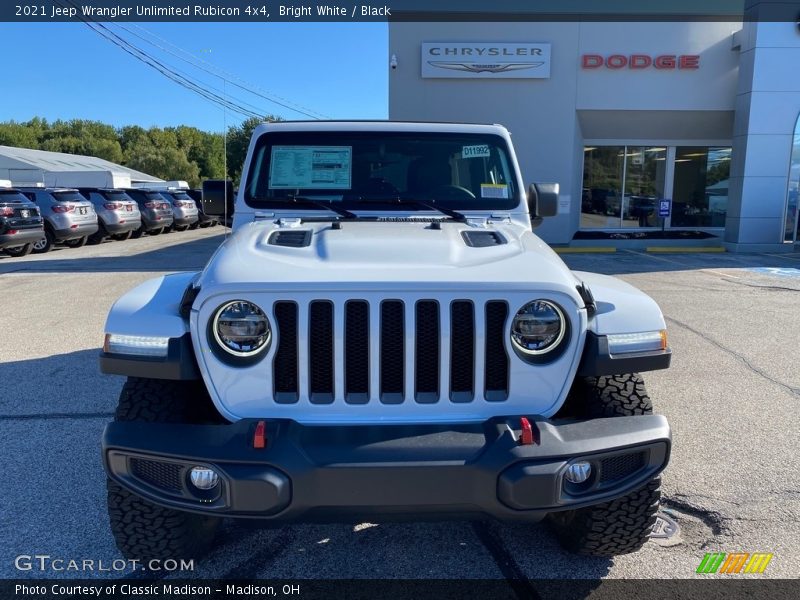 Bright White / Black 2021 Jeep Wrangler Unlimited Rubicon 4x4