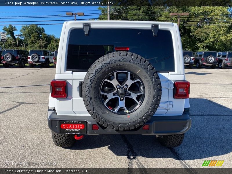 Bright White / Black 2021 Jeep Wrangler Unlimited Rubicon 4x4