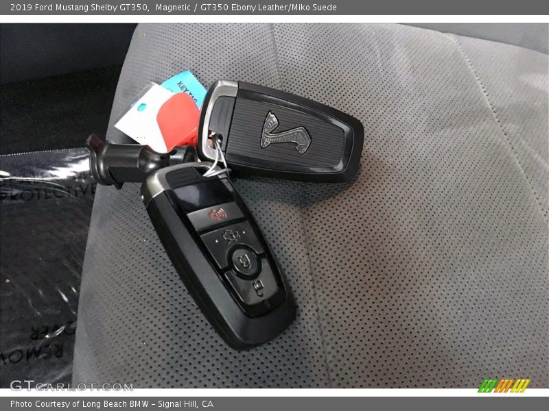 Keys of 2019 Mustang Shelby GT350