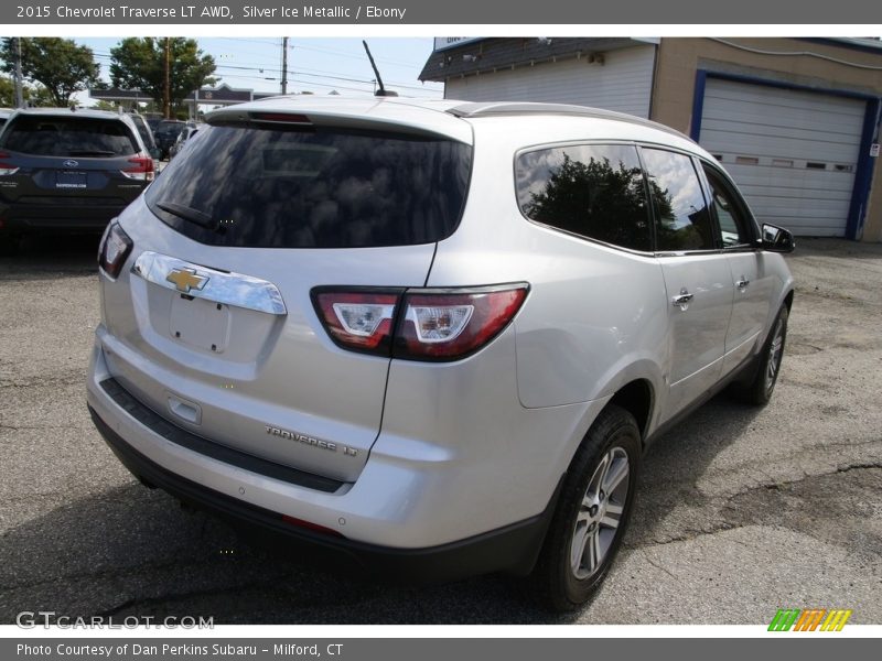 Silver Ice Metallic / Ebony 2015 Chevrolet Traverse LT AWD