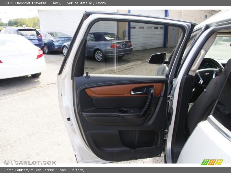Silver Ice Metallic / Ebony 2015 Chevrolet Traverse LT AWD