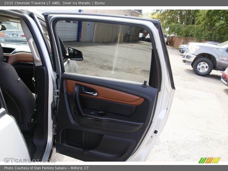 Silver Ice Metallic / Ebony 2015 Chevrolet Traverse LT AWD