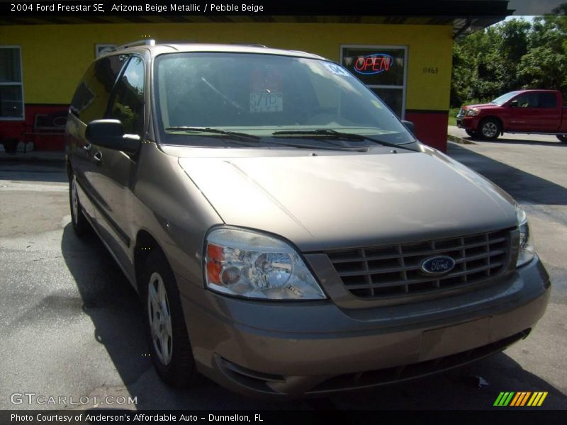 Arizona Beige Metallic / Pebble Beige 2004 Ford Freestar SE
