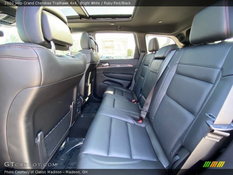 Bright White / Ruby Red/Black 2020 Jeep Grand Cherokee Trailhawk 4x4