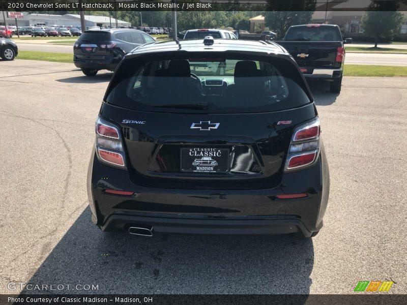 Mosaic Black Metallic / Jet Black 2020 Chevrolet Sonic LT Hatchback