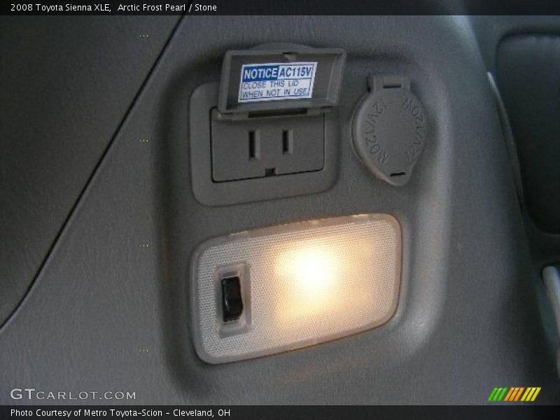 Arctic Frost Pearl / Stone 2008 Toyota Sienna XLE