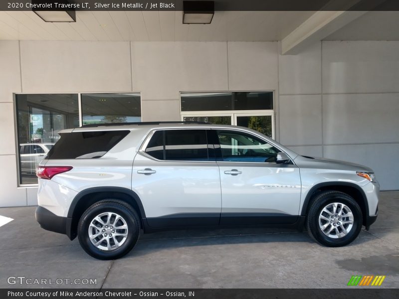 Silver Ice Metallic / Jet Black 2020 Chevrolet Traverse LT