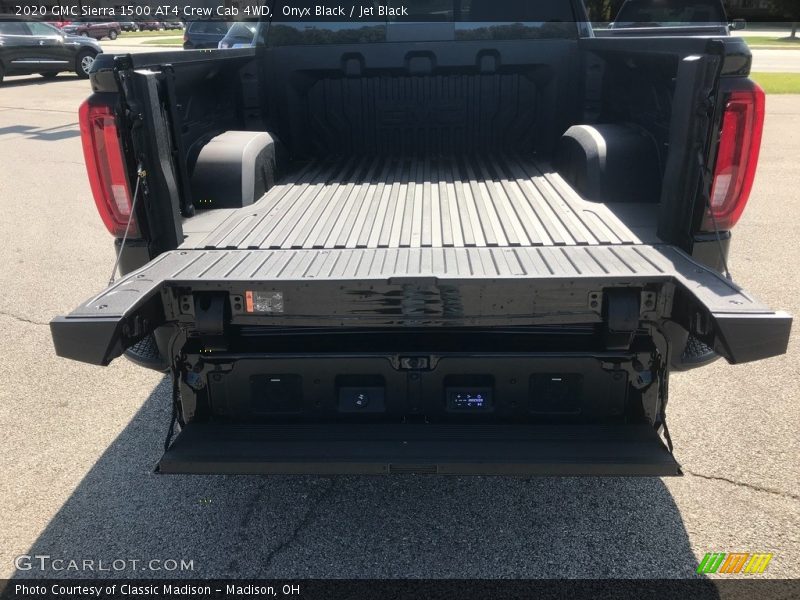 Onyx Black / Jet Black 2020 GMC Sierra 1500 AT4 Crew Cab 4WD