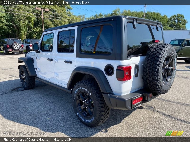 Bright White / Black 2021 Jeep Wrangler Unlimited Willys 4x4