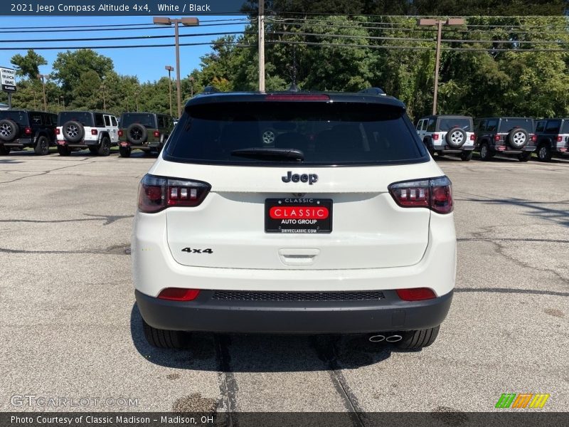 White / Black 2021 Jeep Compass Altitude 4x4