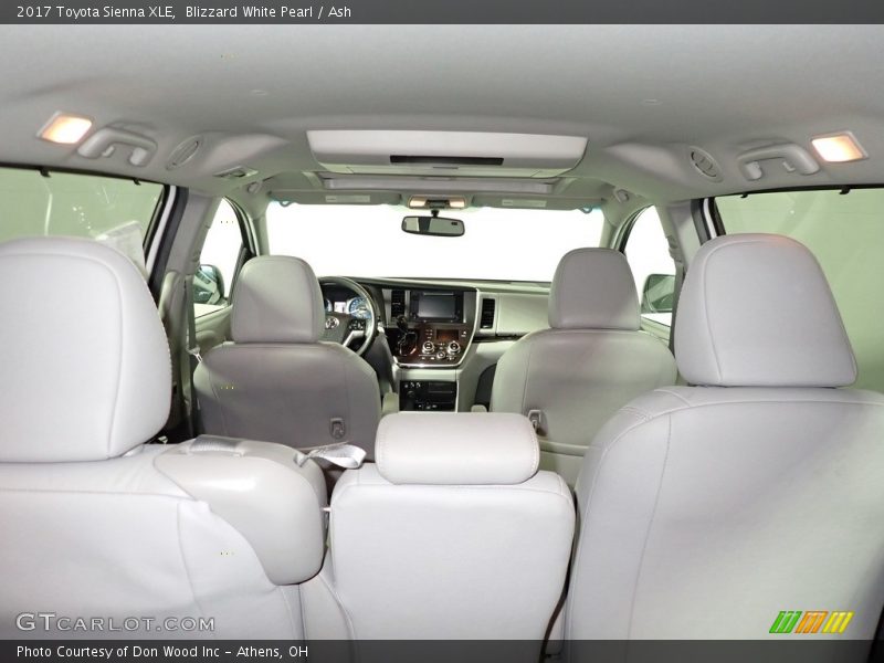 Blizzard White Pearl / Ash 2017 Toyota Sienna XLE