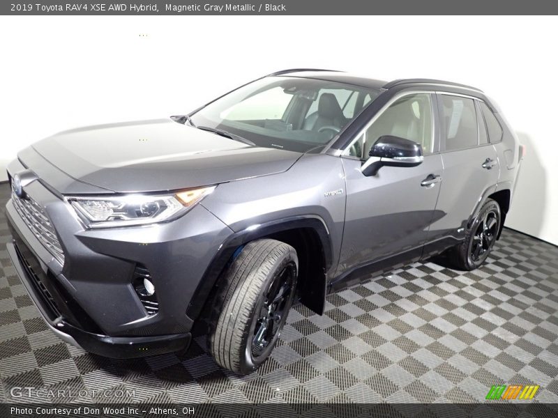 Magnetic Gray Metallic / Black 2019 Toyota RAV4 XSE AWD Hybrid