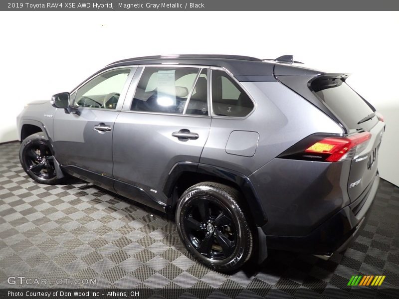 Magnetic Gray Metallic / Black 2019 Toyota RAV4 XSE AWD Hybrid