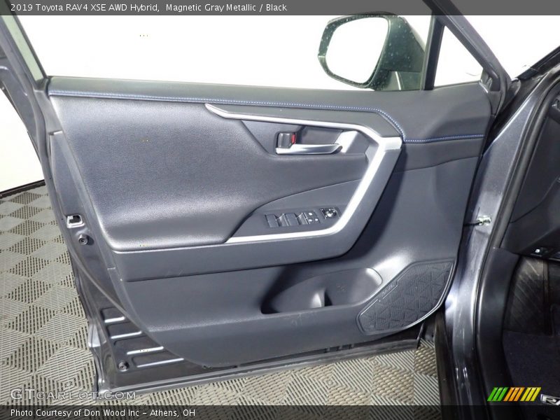 Magnetic Gray Metallic / Black 2019 Toyota RAV4 XSE AWD Hybrid