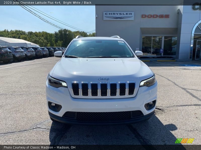 Bright White / Black 2020 Jeep Cherokee Latitude Plus 4x4