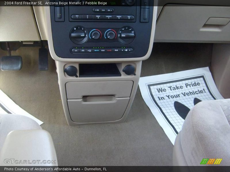 Arizona Beige Metallic / Pebble Beige 2004 Ford Freestar SE
