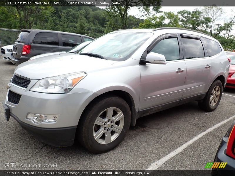 Silver Ice Metallic / Ebony/Ebony 2011 Chevrolet Traverse LT AWD