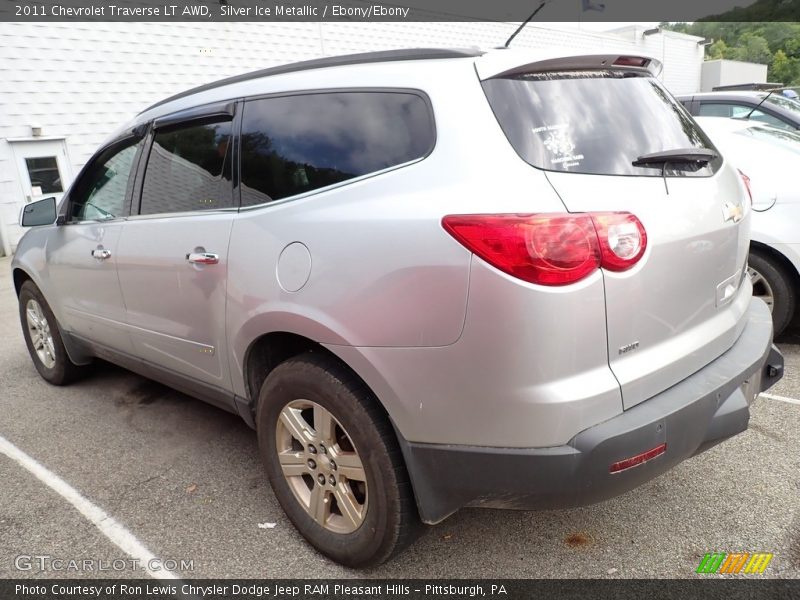 Silver Ice Metallic / Ebony/Ebony 2011 Chevrolet Traverse LT AWD