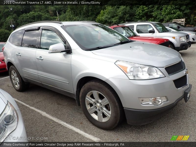 Silver Ice Metallic / Ebony/Ebony 2011 Chevrolet Traverse LT AWD