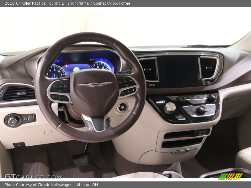 Bright White / Cognac/Alloy/Toffee 2018 Chrysler Pacifica Touring L