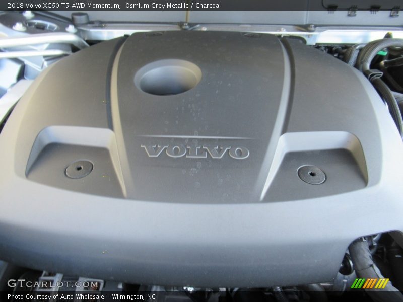 Osmium Grey Metallic / Charcoal 2018 Volvo XC60 T5 AWD Momentum