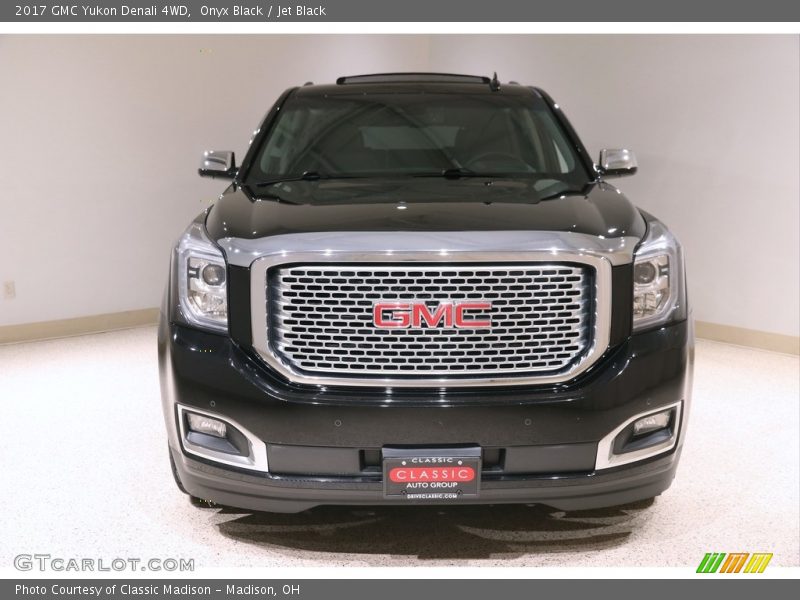 Onyx Black / Jet Black 2017 GMC Yukon Denali 4WD