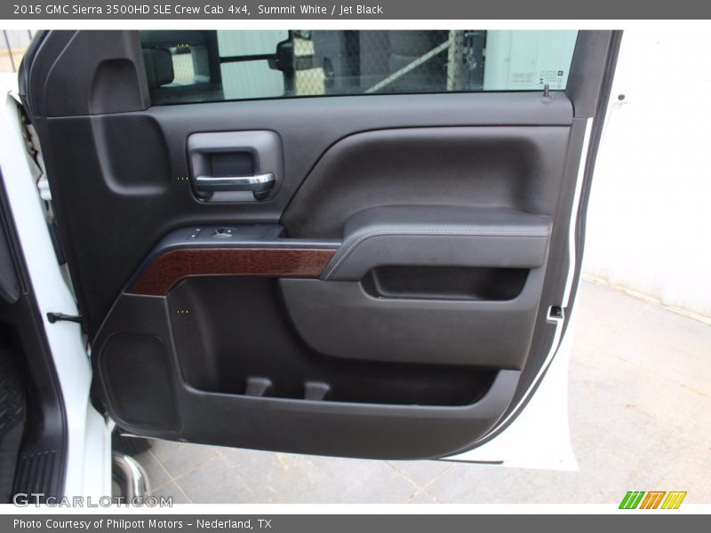 Door Panel of 2016 Sierra 3500HD SLE Crew Cab 4x4